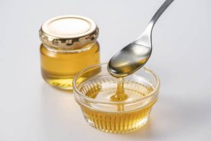 にんにくのはちみつ漬けにダイエット効果！？食べ方や保存方法も解説