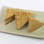 素朴な味が魅力！市販の三角黒糖蒸しパンと自家製レシピをご紹介！