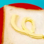 【超便利】チューブのバターの使いこなし術！固形バターとの違いは？