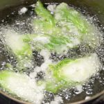 菜種油は健康に良い？悪い？キャノーラ油やサラダ油との違いとは？