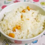 話題のコーンバターライス！混ぜるだけの簡単レシピやキャンプ飯まで