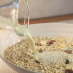 オートミールと牛乳